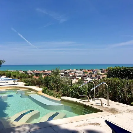 Maria & Hotell Francavilla Al Mare