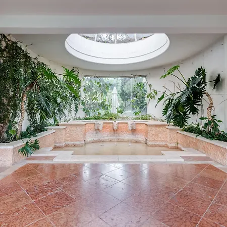 Maria & フランカヴィッラ・アル・マーレ