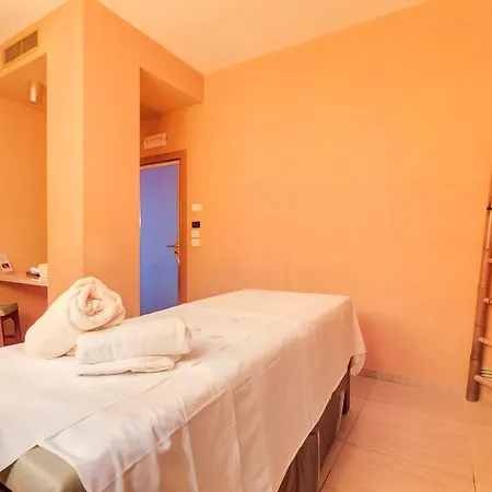 Maria & Szálloda 4*