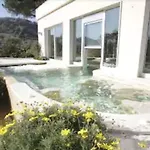 Maria &
