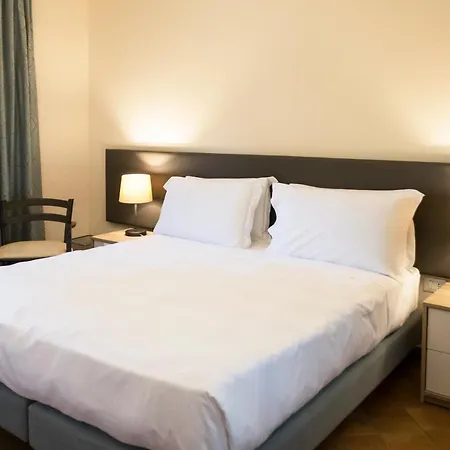 Hotel Maria & 4*