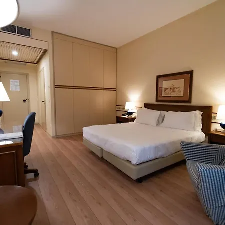 Maria & Hotel 4*