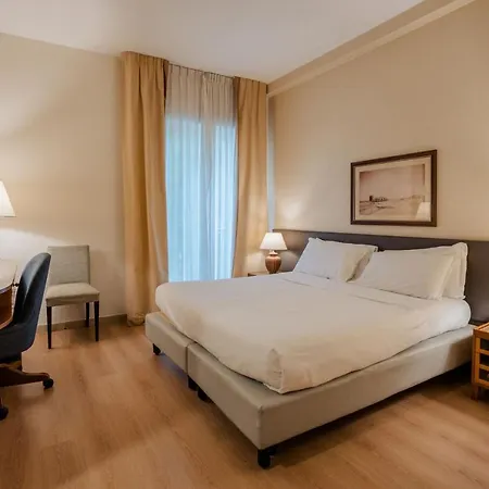 Maria & Hotel 4*