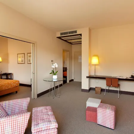 Hotel Maria &