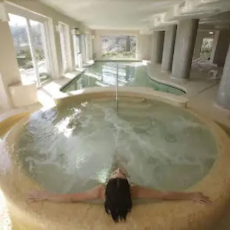 Maria & Hotel