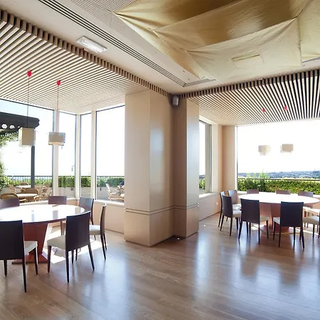 Hotel Maria & 4*