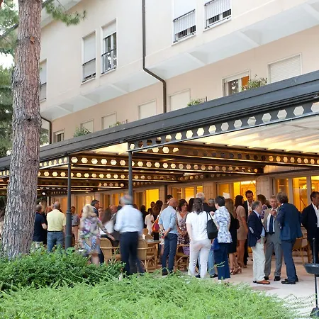 Maria & Hotel 4*